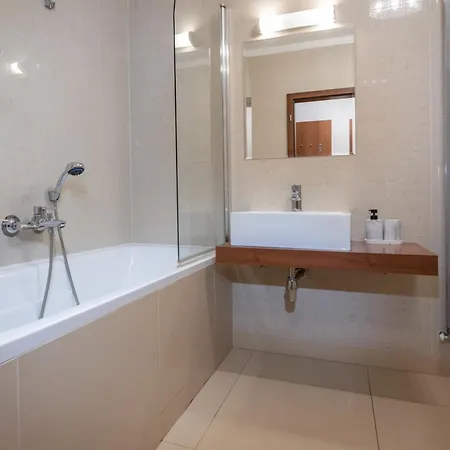 Tatragolf - S Vyhladom Na Tatry - Parking فيلكا لومنيكا